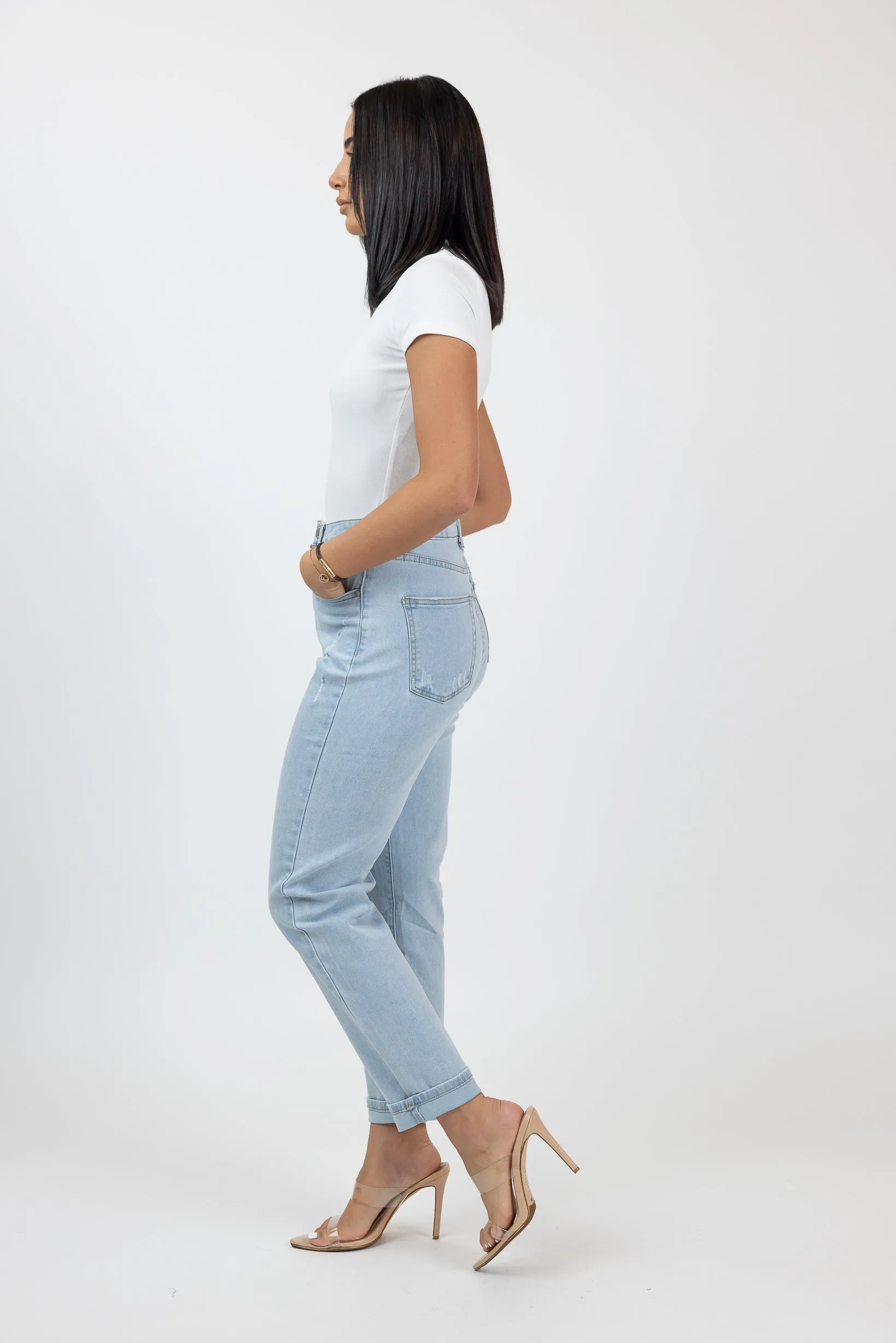 Abril Stretchy Mom Jeans