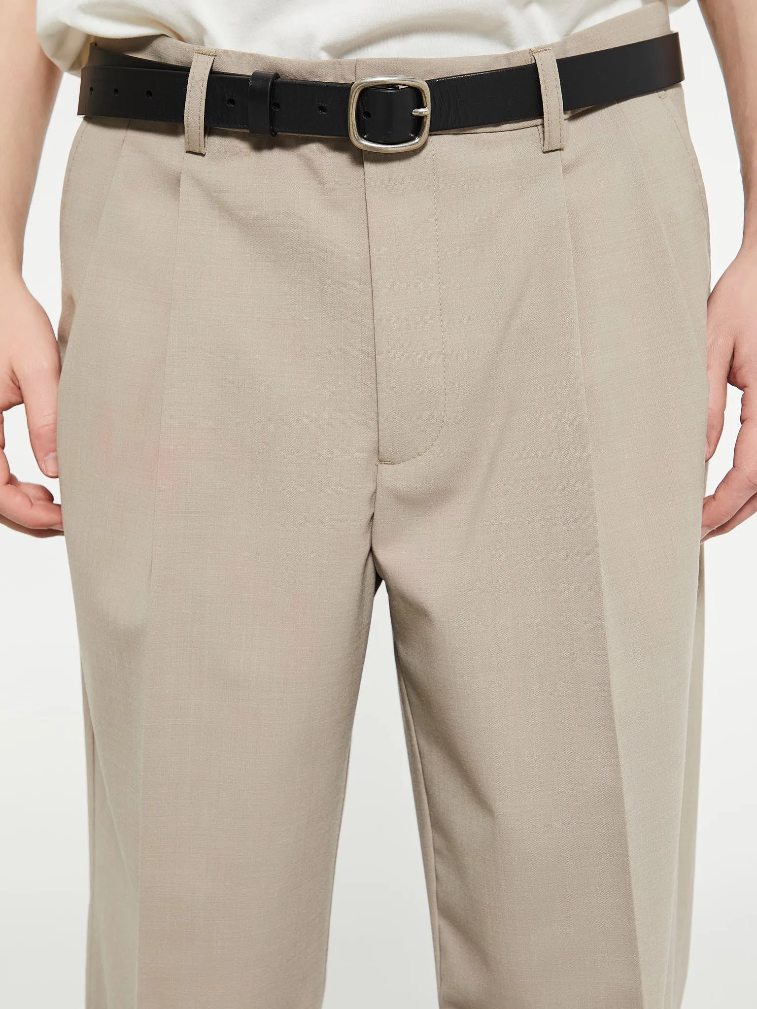 Benn Relaxed Pleated Trousers in Khaki