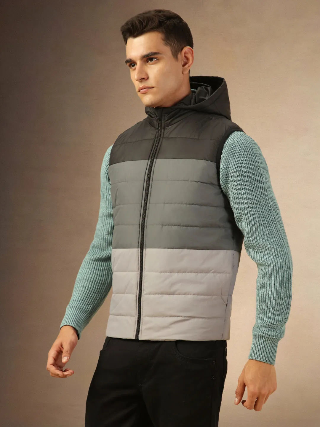 Men's Black & Grey Colorblock Hooded Gilet Jacket