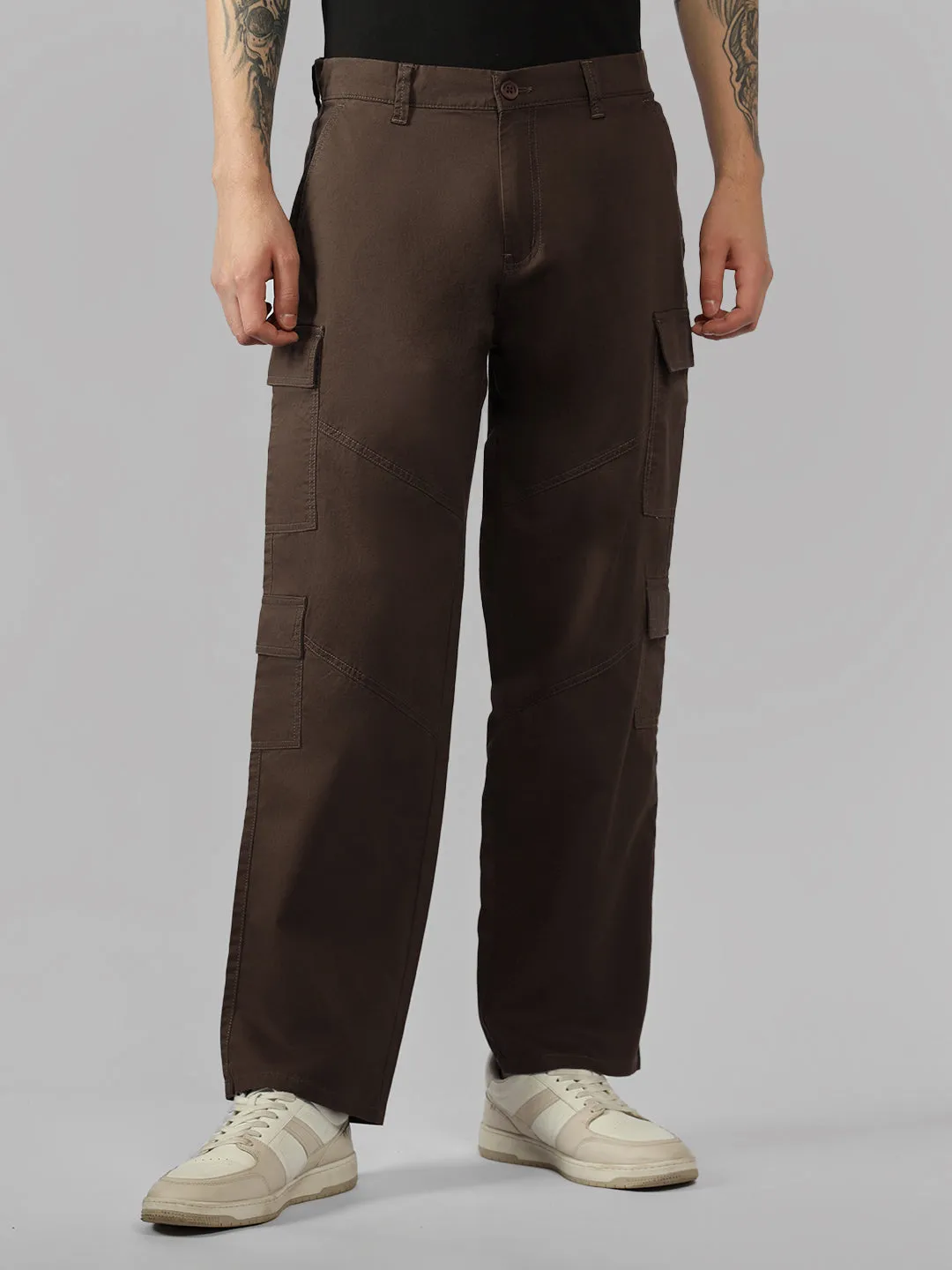 Men's Brown Solid Relaxed Fit Cargos